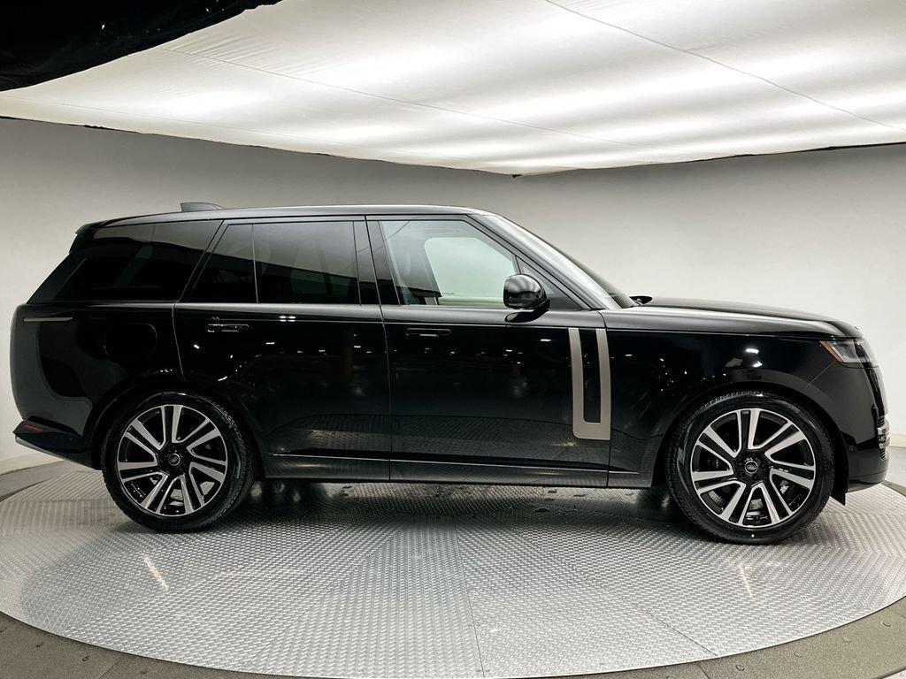 Used 2023 Land Rover Range Rover SE AWD/4WD image 14