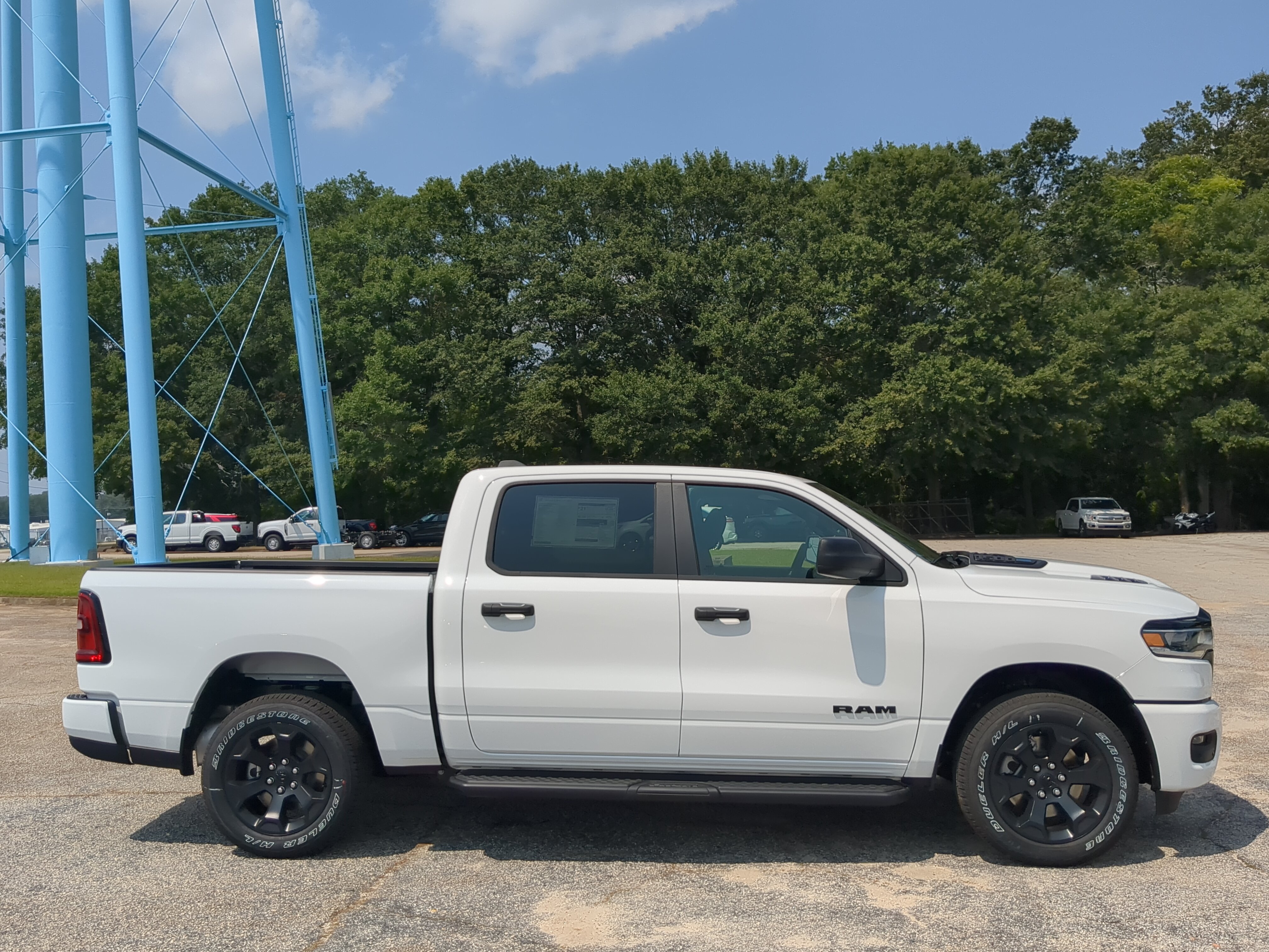 New 2026 RAM 1500 Express AWD/4WD image 2