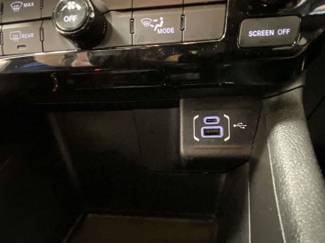 Used 2024 Jeep Compass Latitude image 19