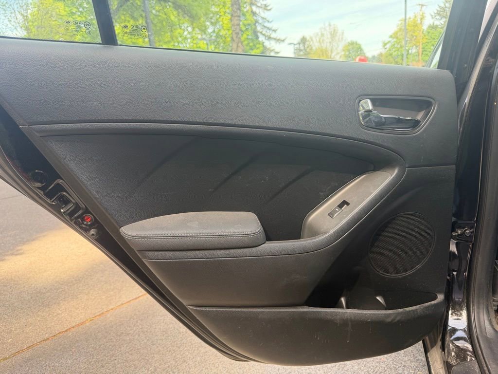 Used 2018 Kia Forte S FWD image 11