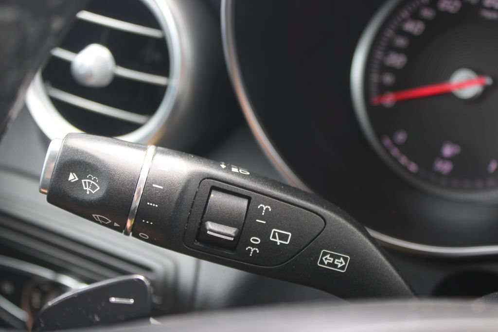 Used 2017 Mercedes-Benz GLC 300 image 37