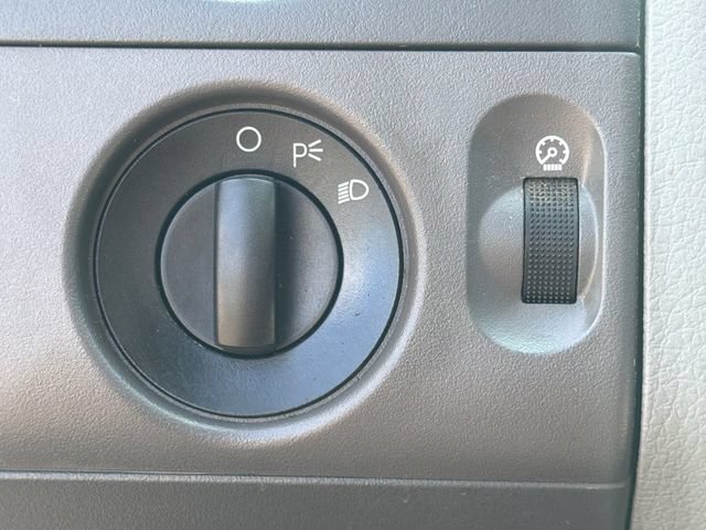 Used 2005 Ford F150 2WD Regular Cab image 24