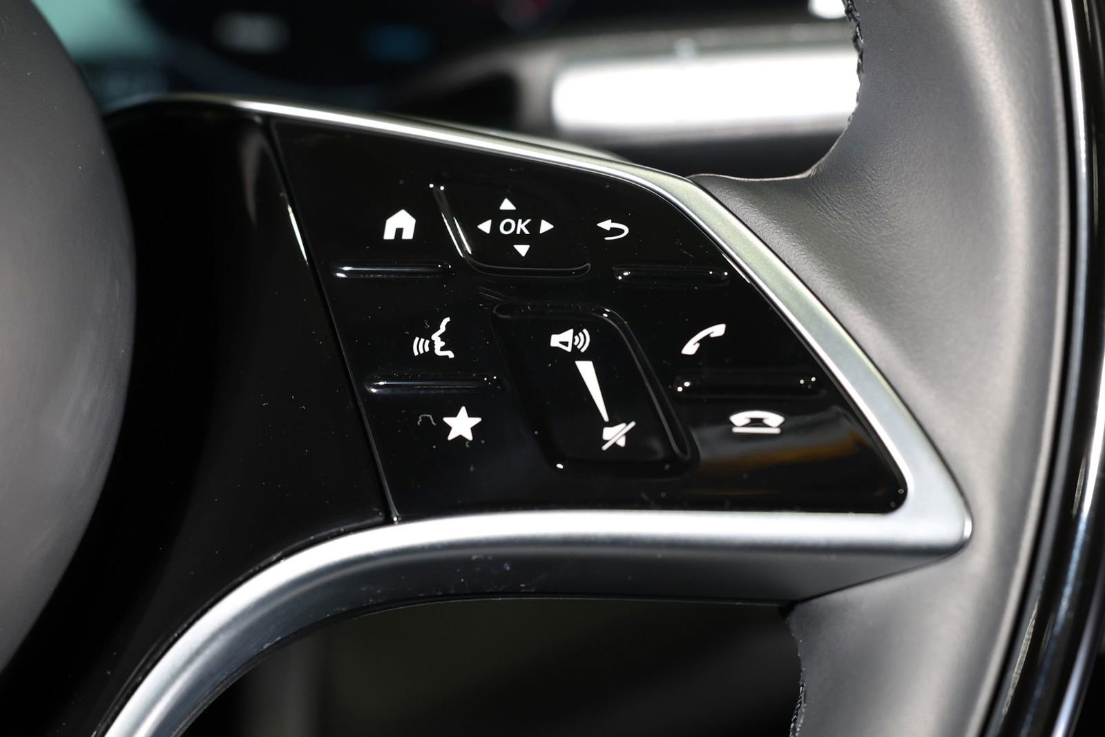 Used 2024 Mercedes-Benz Maybach S 580 4MATIC image 48