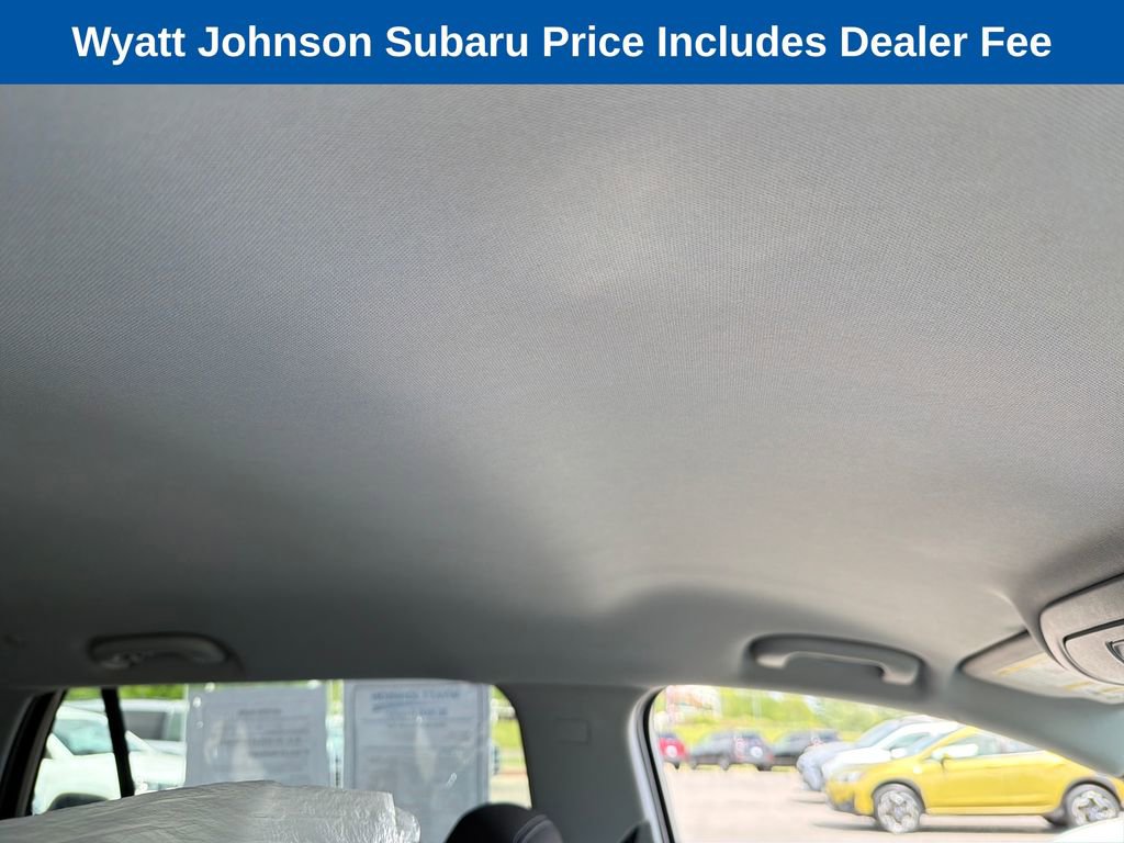 Used 2024 GMC Terrain SLE w/ Driver Convenience Package FWD image 33