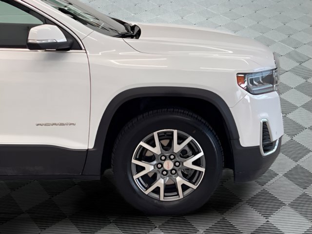 Used 2023 GMC Acadia SLT AWD/4WD image 4