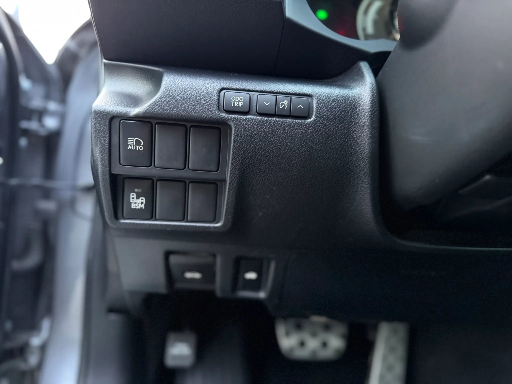 Used 2017 Lexus IS 300 F Sport w/ F Sport Package AWD/4WD image 40