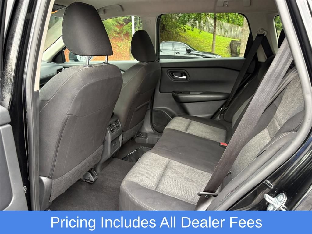 Certified 2025 Nissan Rogue SV FWD image 21