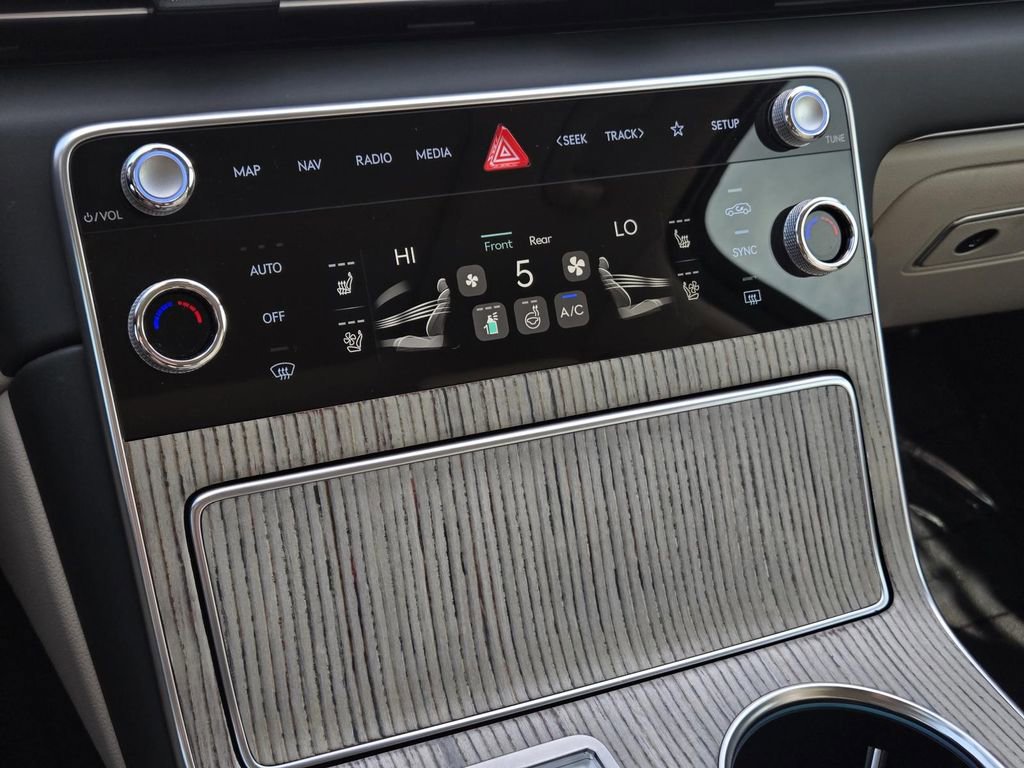 Used 2025 Genesis GV80 3.5T Advanced image 14