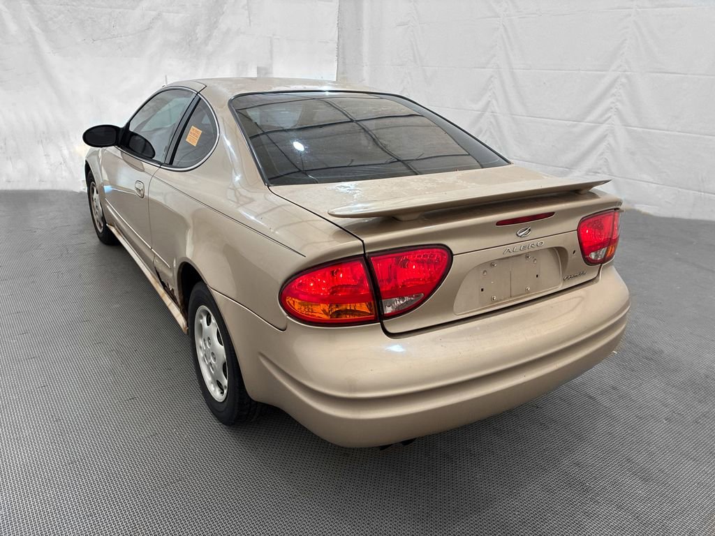 Used 2004 Oldsmobile Alero GL FWD image 4