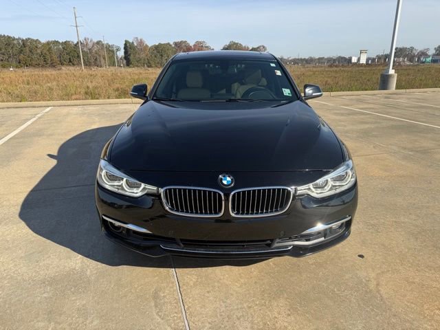 Used 2017 BMW 330i xDrive Sedan image 8