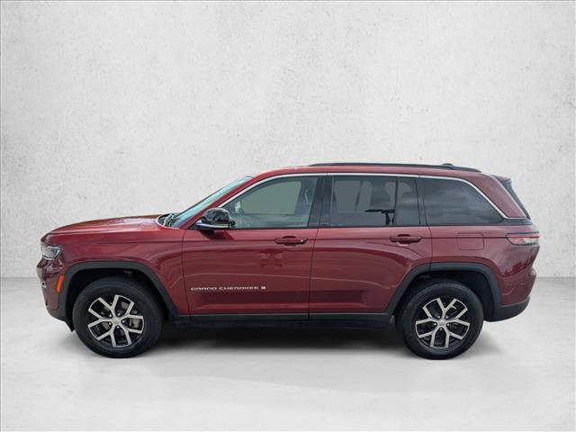 Used 2024 Jeep Grand Cherokee Limited AWD/4WD image 8