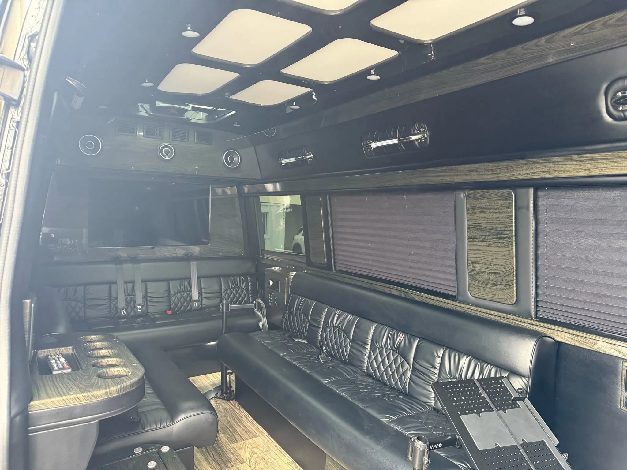 Used 2021 Mercedes-Benz Sprinter 3500 w/ Comfort Plus Package image 44