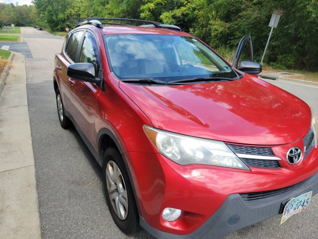 Used 2015 Toyota RAV4 LE AWD/4WD image 19