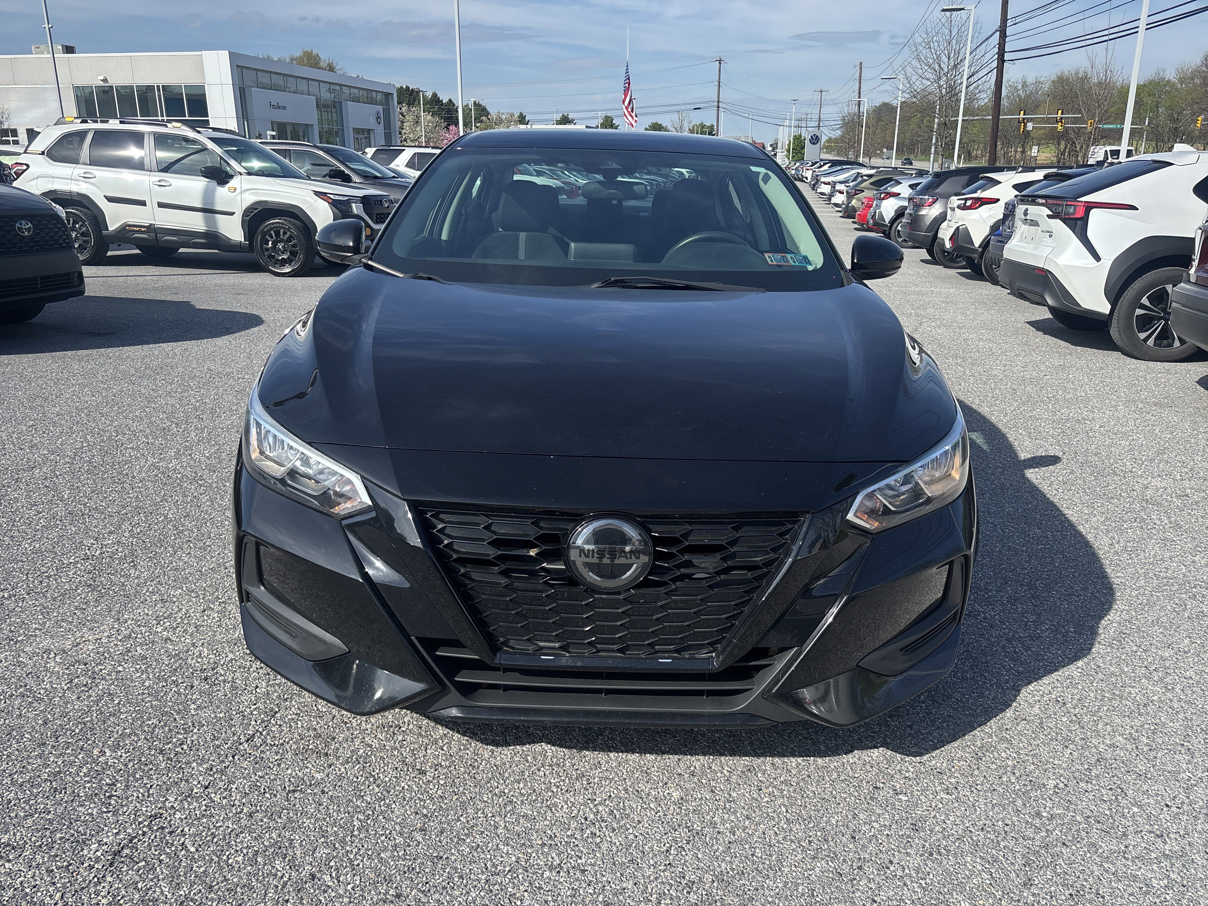 Used 2020 Nissan Sentra SV image 2