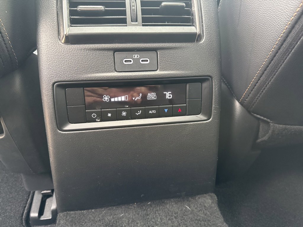 Used 2025 MAZDA CX-70 3.3 Turbo w/ Preferred Package image 11