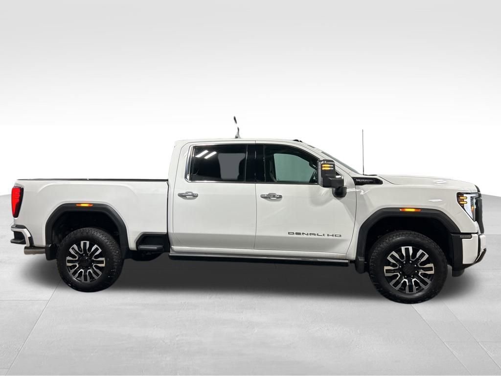 New 2025 GMC Sierra 2500 Denali Ultimate w/ Max Trailering Package image 2