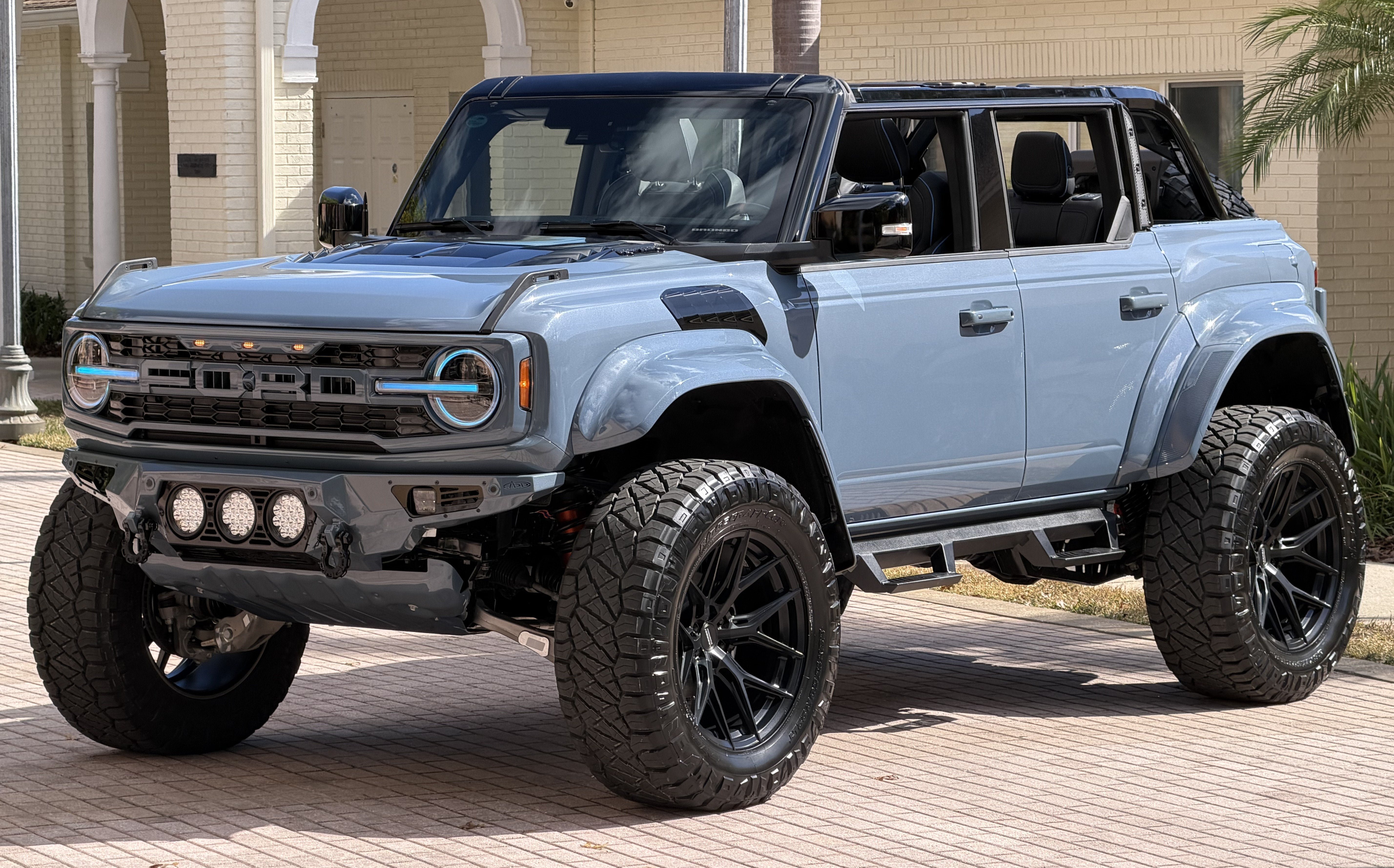 Used 2025 Ford Bronco Raptor AWD/4WD image 38