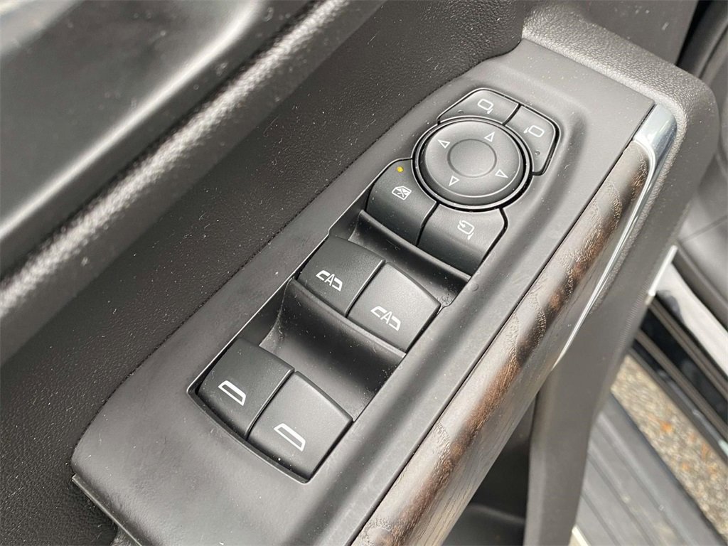 Used 2021 GMC Sierra 1500 Denali w/ Denali Ultimate Package image 16