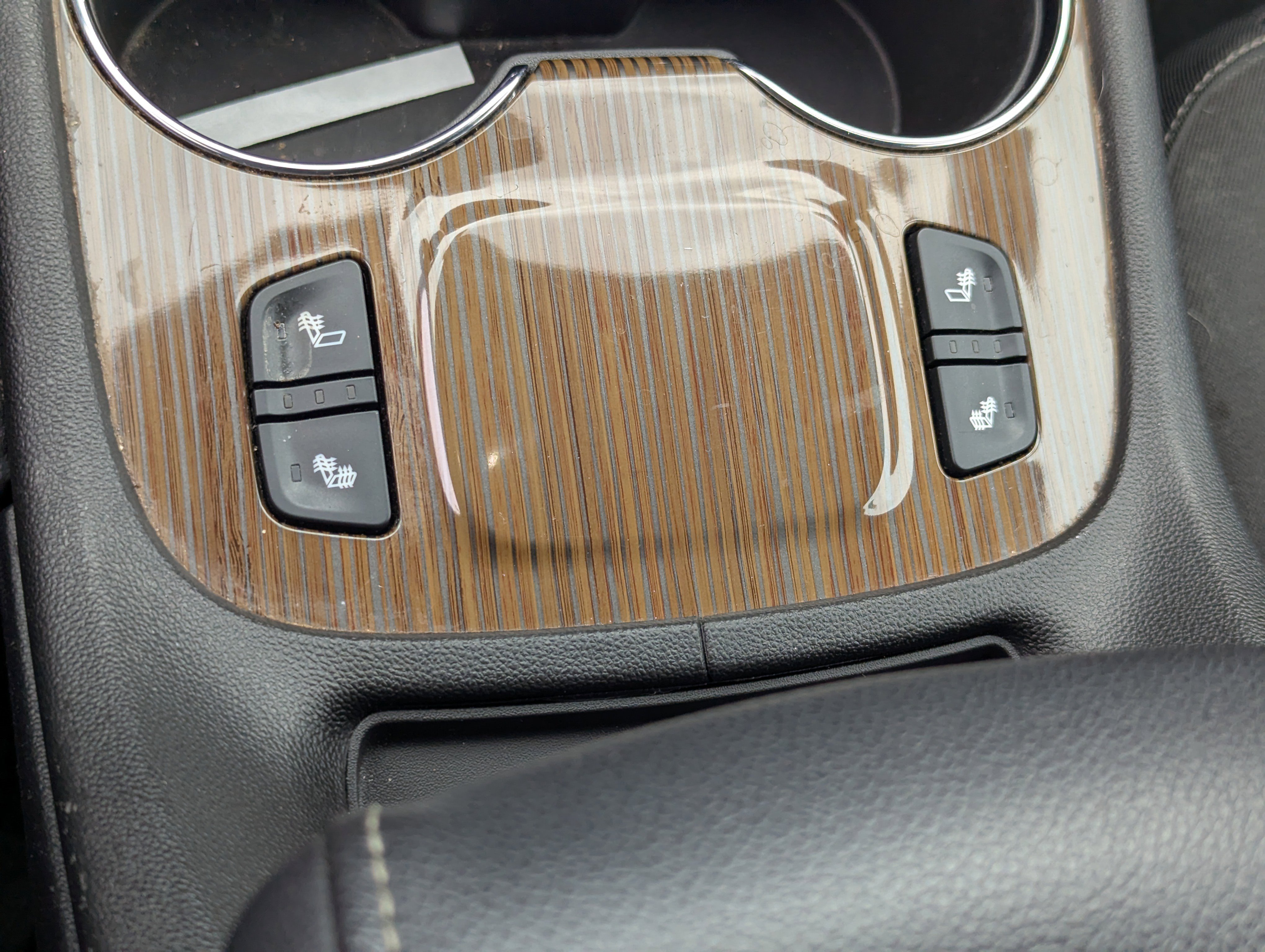 Used 2020 GMC Acadia SLE w/ Driver Convenience Package image 27