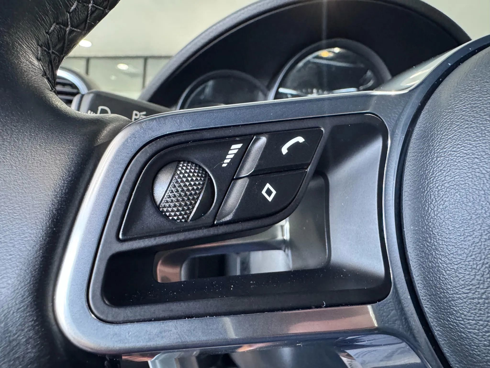 Used 2019 Porsche 718 Cayman image 18