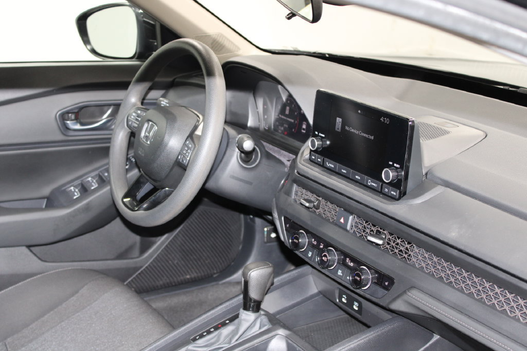 Used 2025 Honda Accord SE image 26