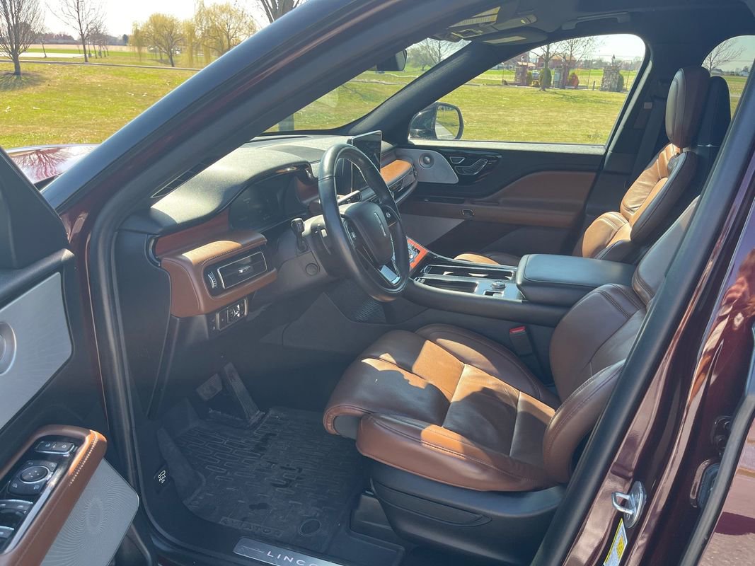 Used 2021 Lincoln Aviator Grand Touring w/ Equipment Group 301A image 10