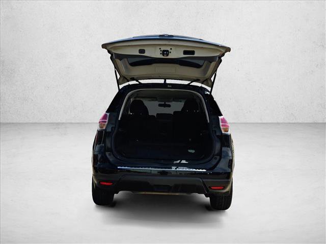 Used 2016 Nissan Rogue S image 6