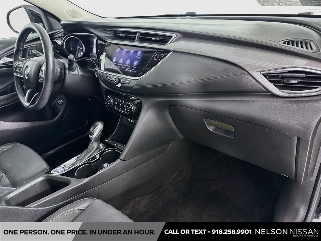 Used 2022 Buick Encore GX Select w/ Sport Touring Package FWD image 27