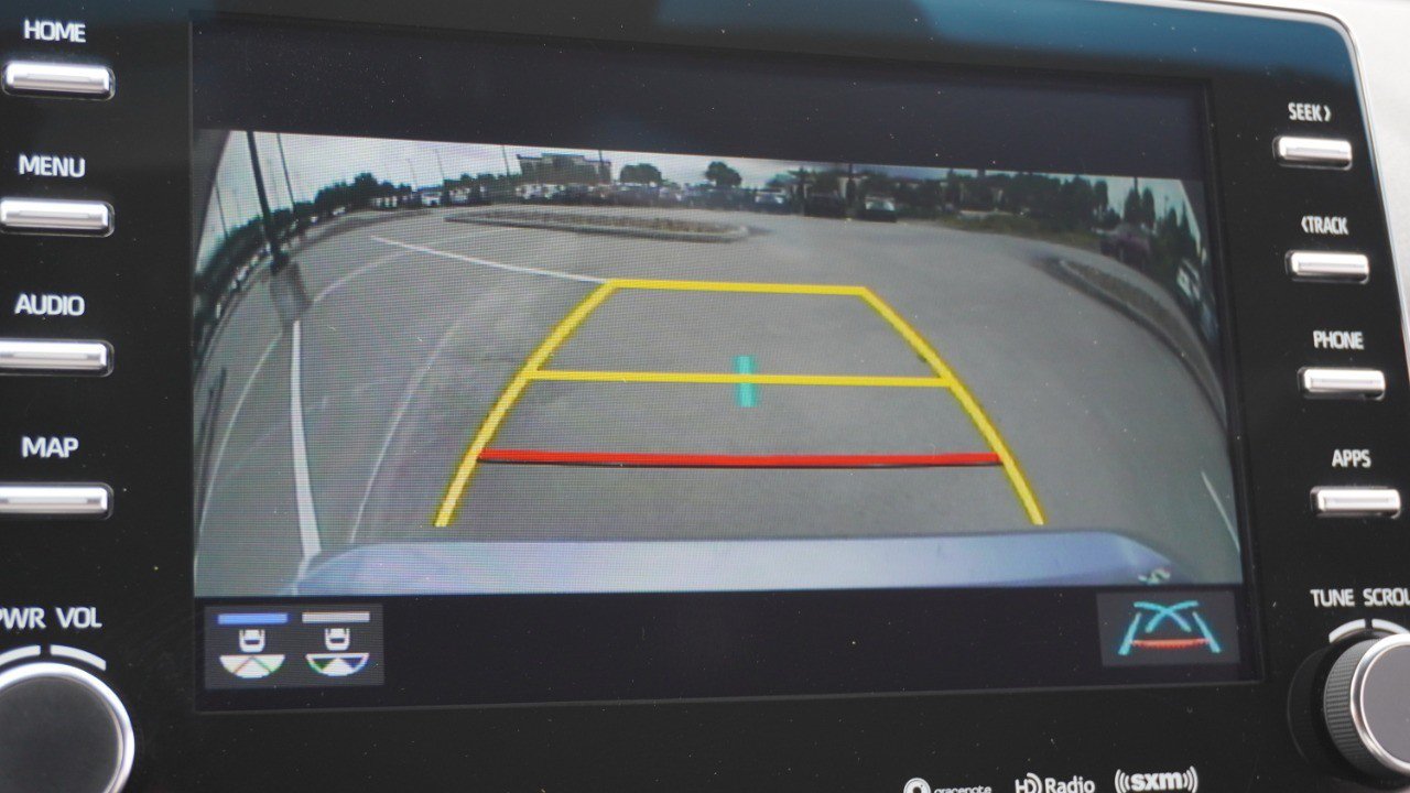 Used 2022 Toyota Avalon XLE FWD image 17