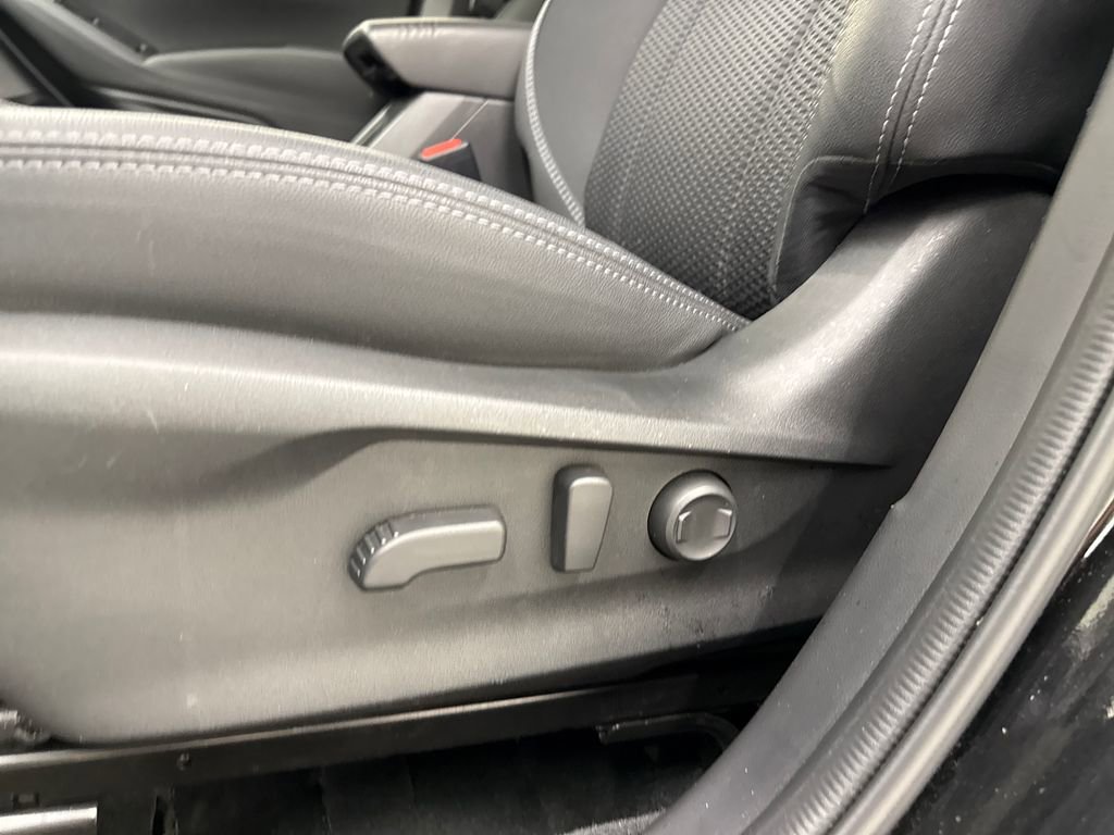 Used 2024 Subaru Forester Premium AWD/4WD image 12