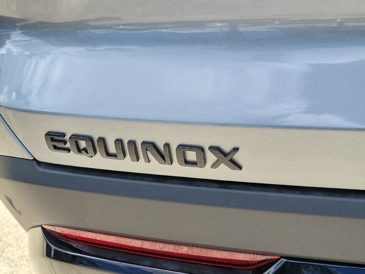 New 2027 Chevrolet Equinox RS w/ Safety and Technology Package FWD image 8