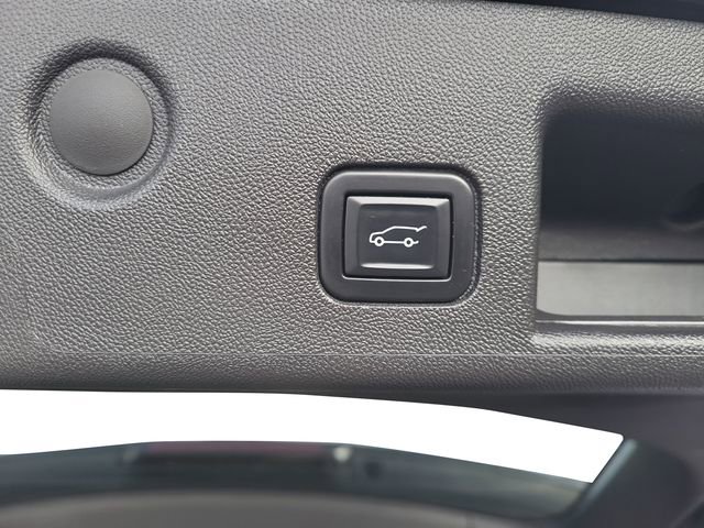 Used 2022 Chevrolet Equinox LT image 23