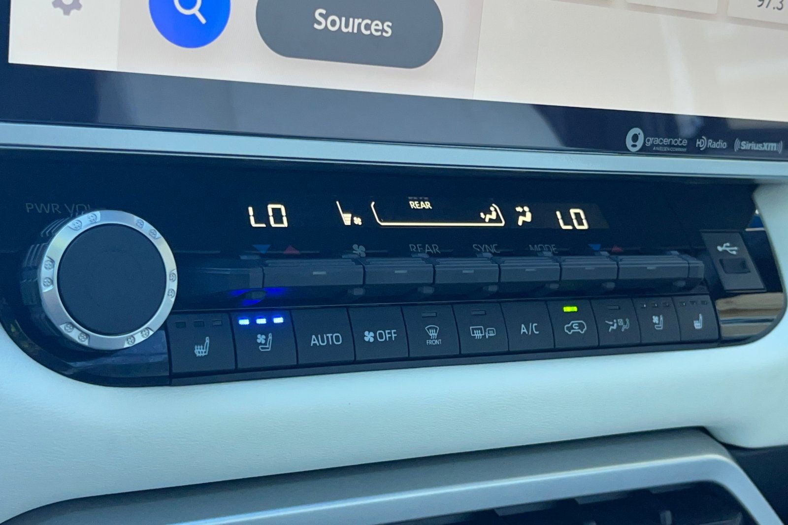 Used 2023 Toyota Sequoia Capstone image 21