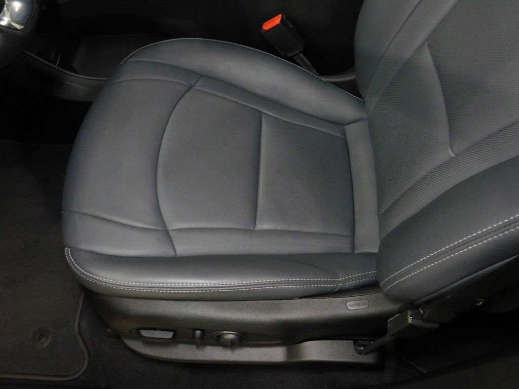 Used 2024 Buick Enclave Essence image 30