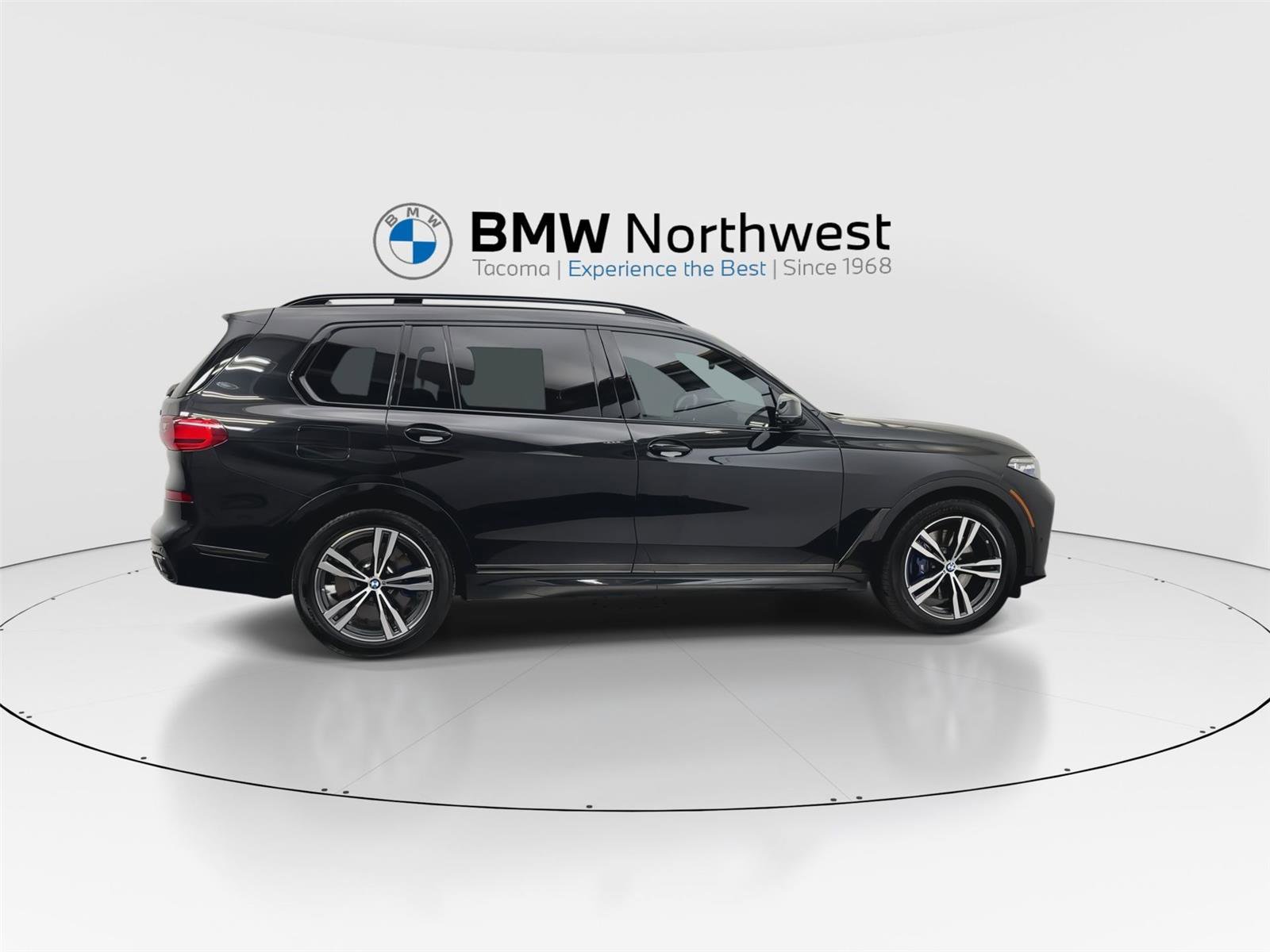 Used 2021 BMW X7 M50i AWD/4WD image 4