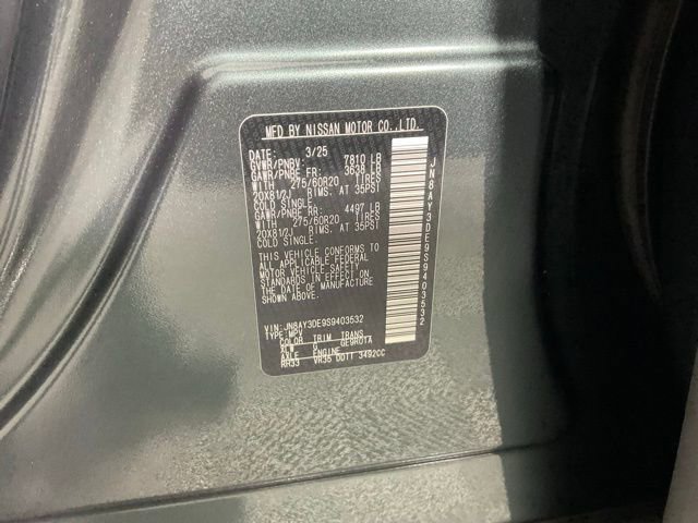 Used 2025 Nissan Armada PRO-4X w/ Pro-4X Premium Package image 28