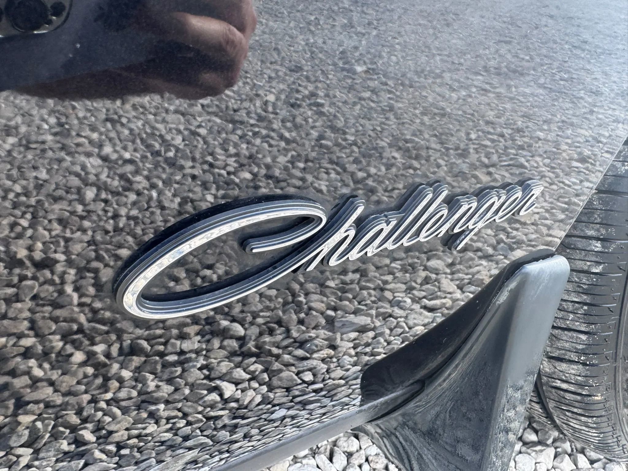 Used 2010 Dodge Challenger SE image 14