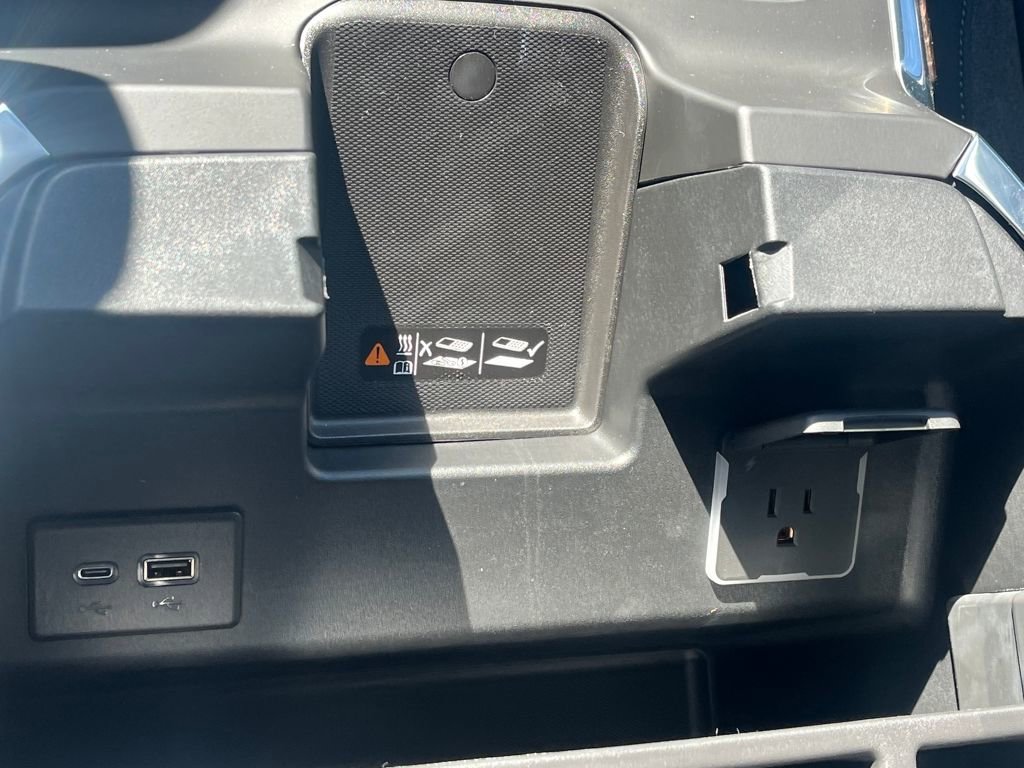 New 2026 GMC Sierra 1500 Elevation image 23