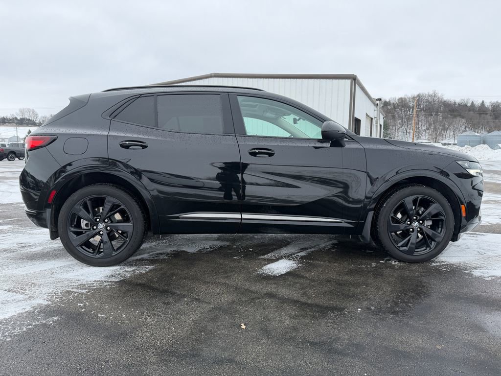 Used 2022 Buick Envision Essence w/ Technology Package II image 5