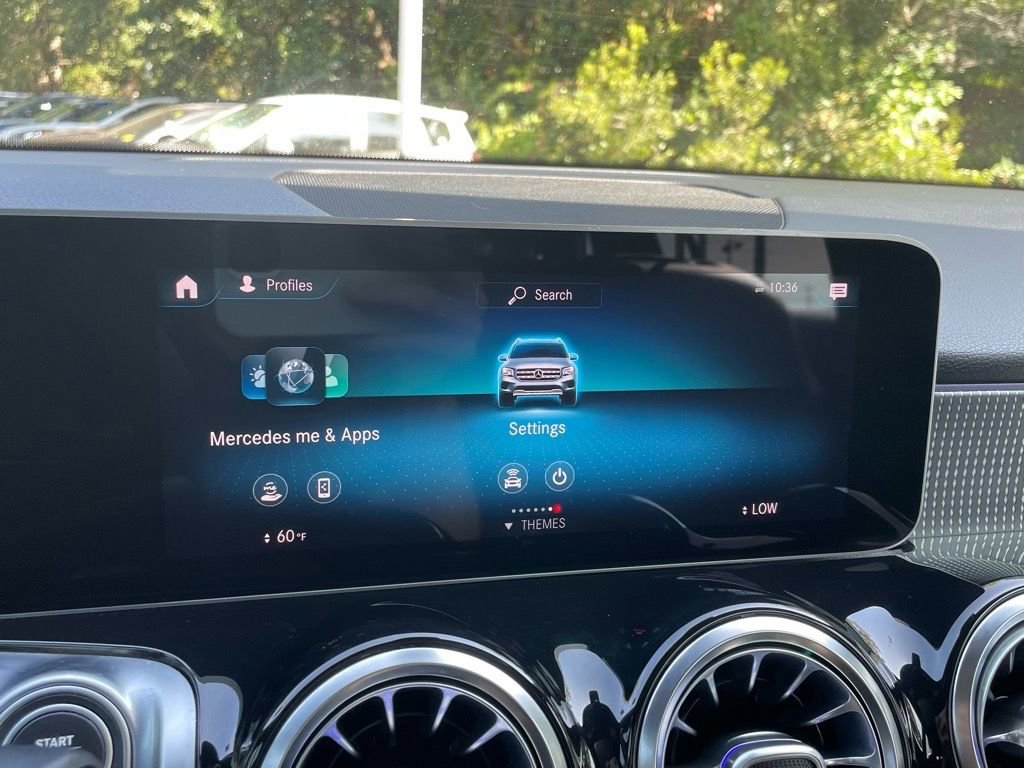 Used 2021 Mercedes-Benz GLB 250 4MATIC w/ Premium Package image 17