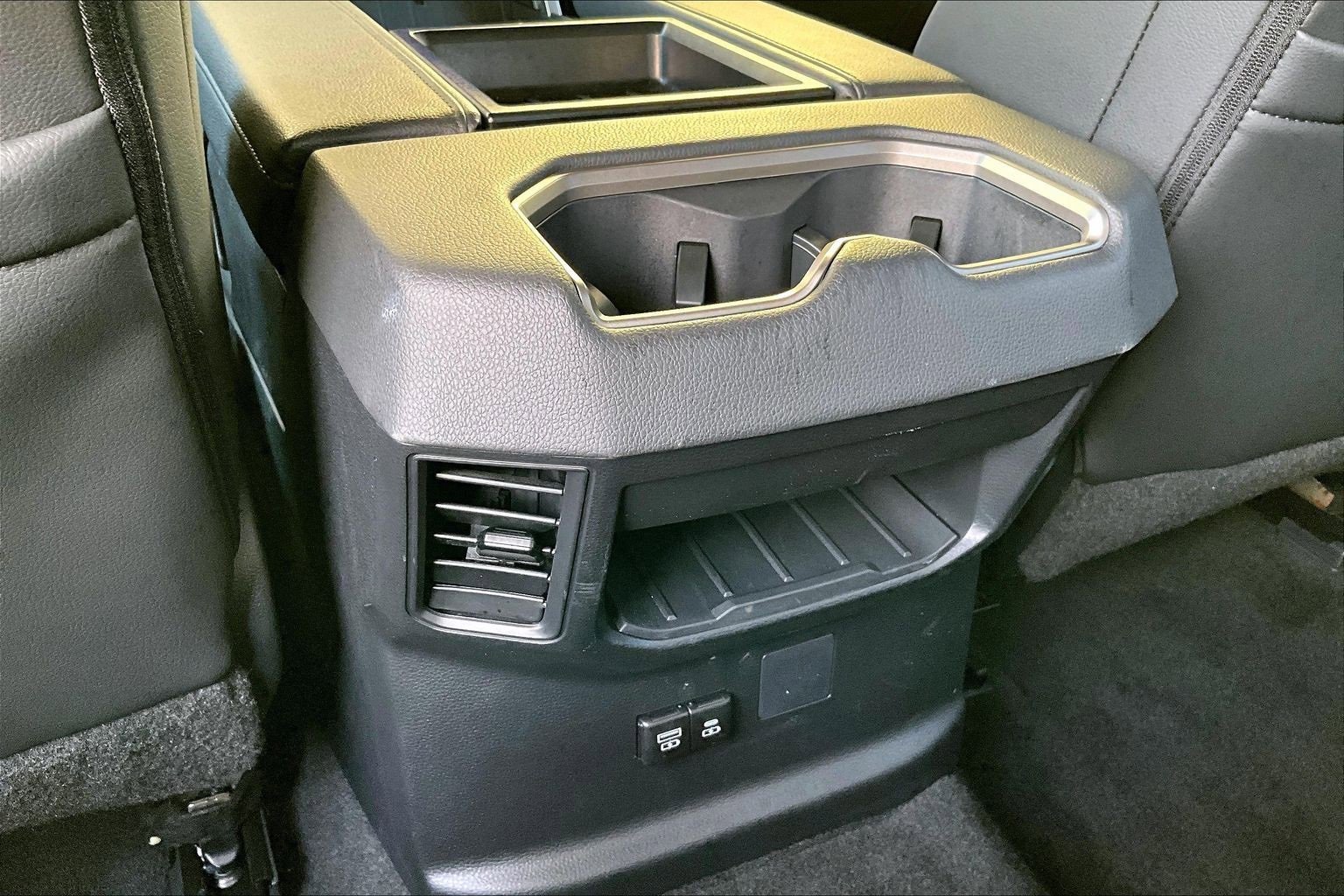 Used 2024 Toyota Tundra Limited image 34