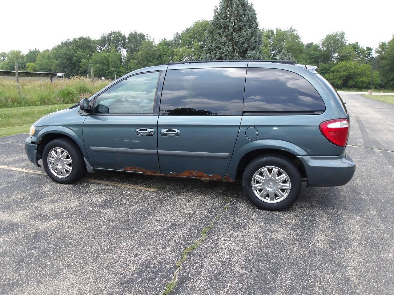 Used 2005 Dodge Caravan SXT w/ Popular Equipment Group image 10