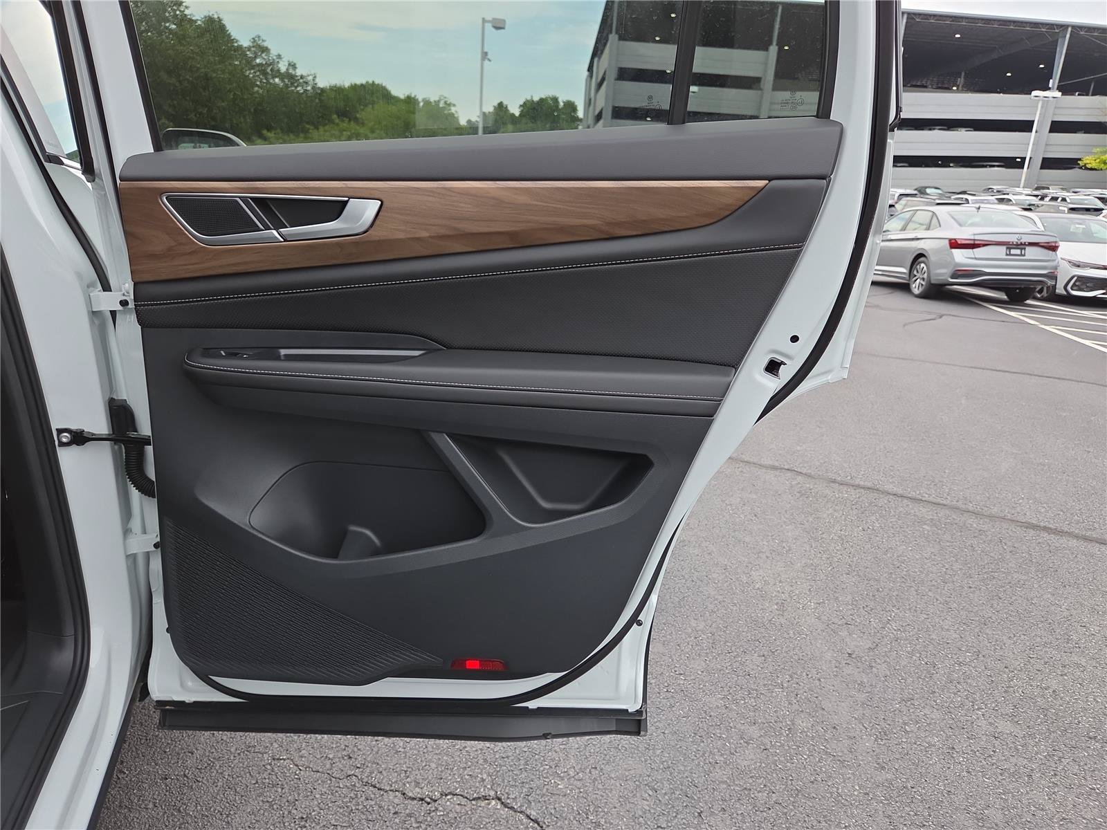 New 2026 Volkswagen Atlas SE AWD/4WD image 27
