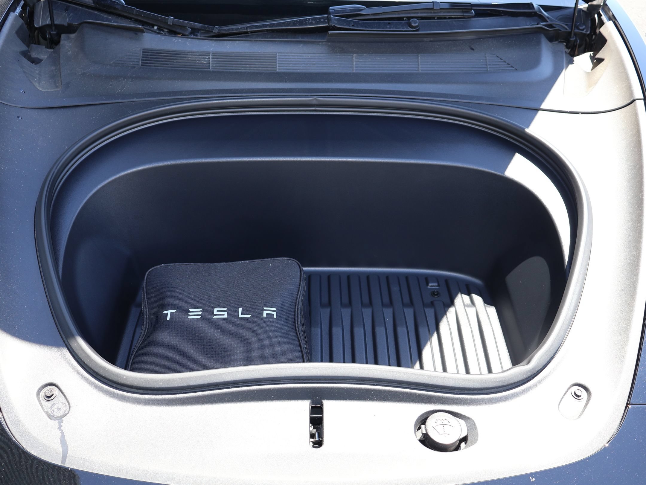 Used 2025 Tesla Model 3 Long Range AWD/4WD image 30