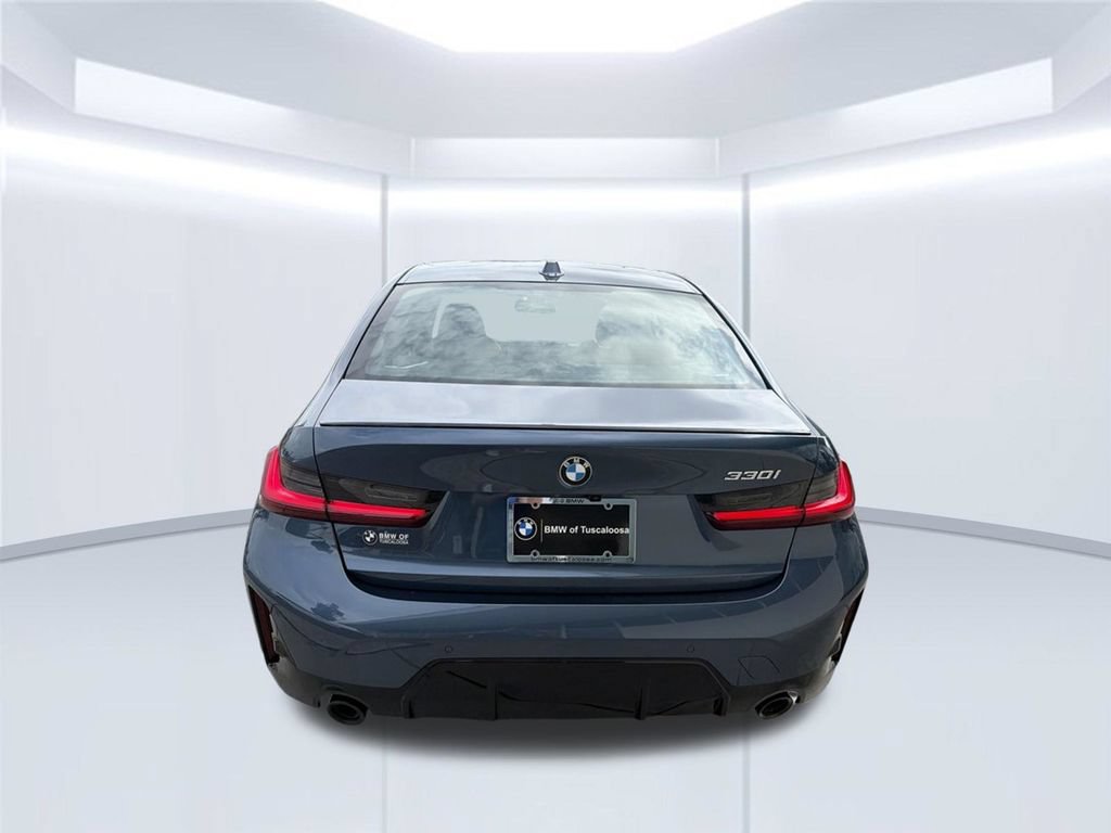New 2026 BMW 330i Sedan w/ M Sport Package RWD image 5