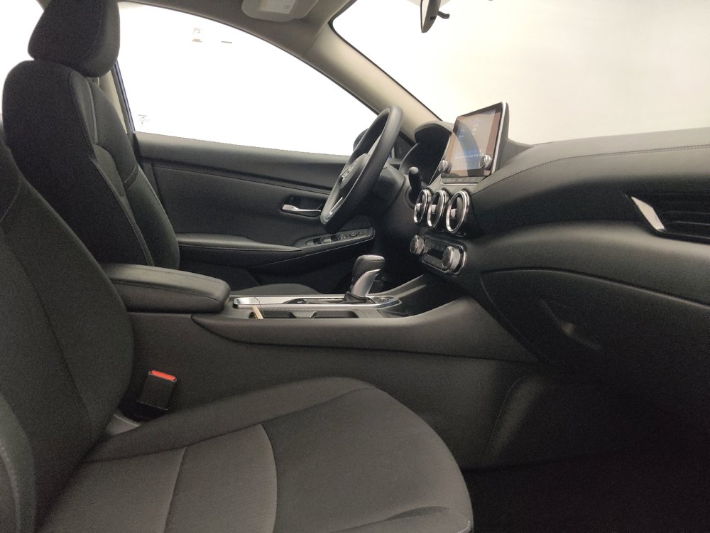 Used 2025 Nissan Sentra SV FWD image 21