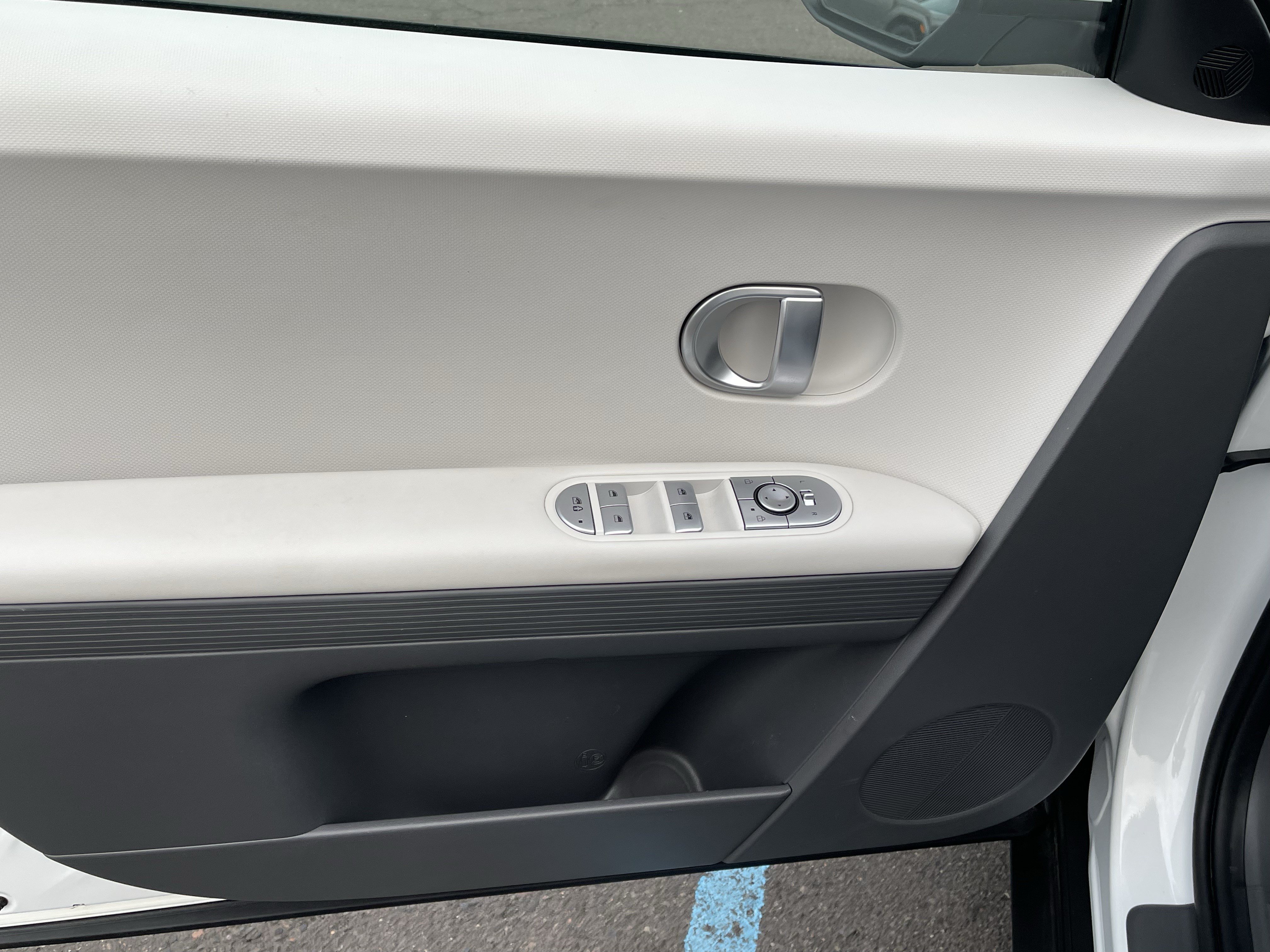 Certified 2024 Hyundai Ioniq 5 SEL RWD image 17