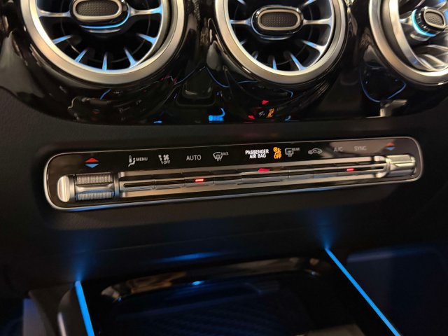 Certified 2024 Mercedes-Benz GLA 250 4MATIC image 29