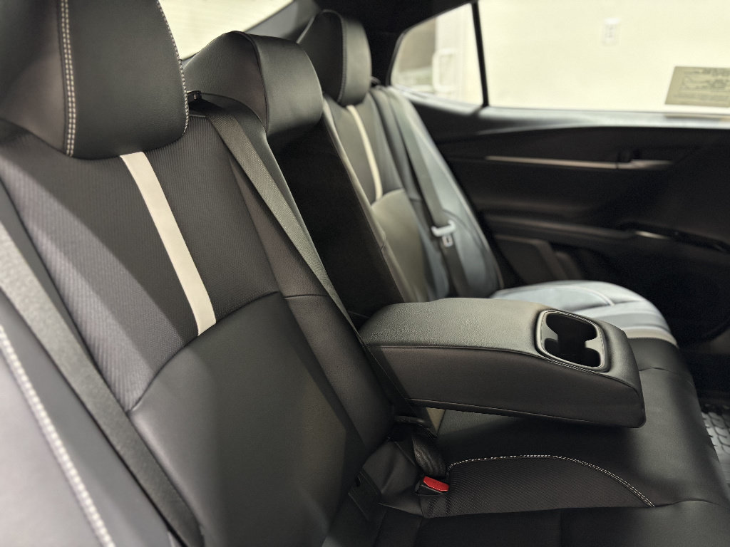 New 2026 Toyota Camry Hybrid FWD image 23