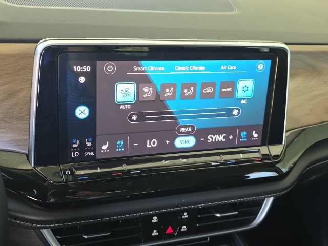 Used 2024 Volkswagen Atlas SE FWD image 17